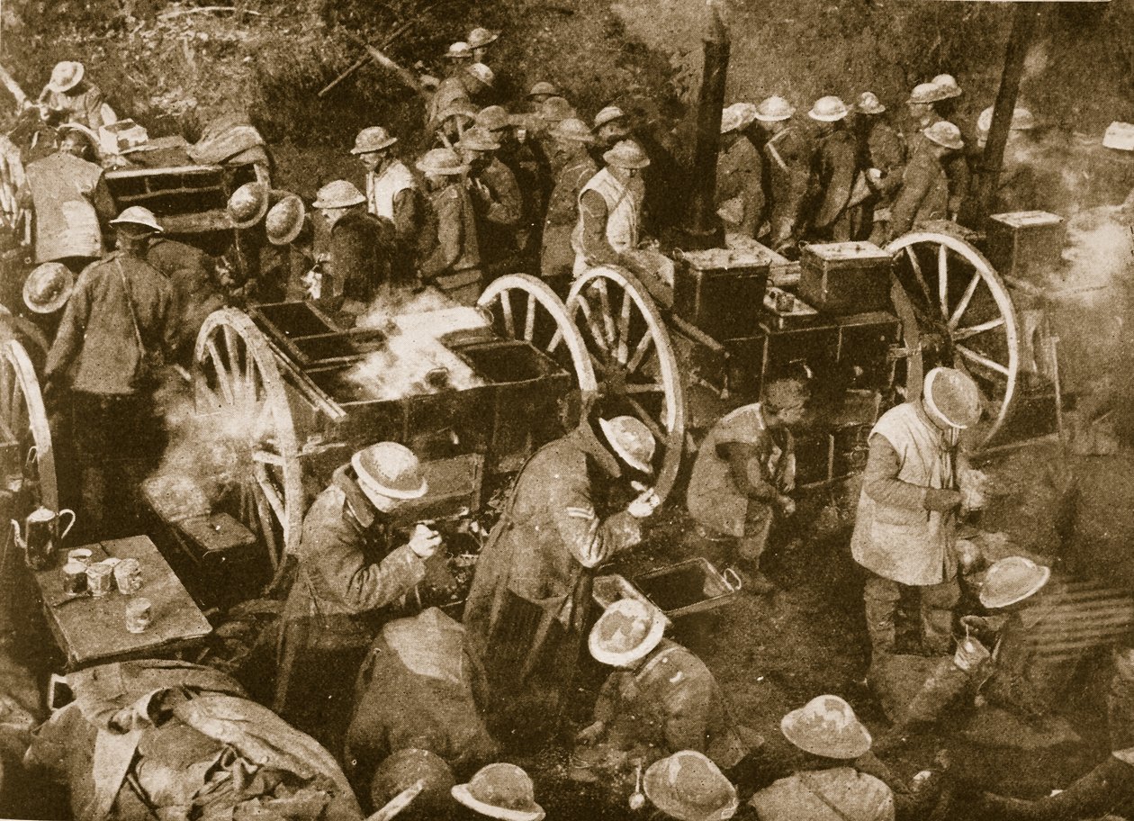 Geschäftige Stunde an den tragbaren Feldküchen an der Ancre von English Photographer