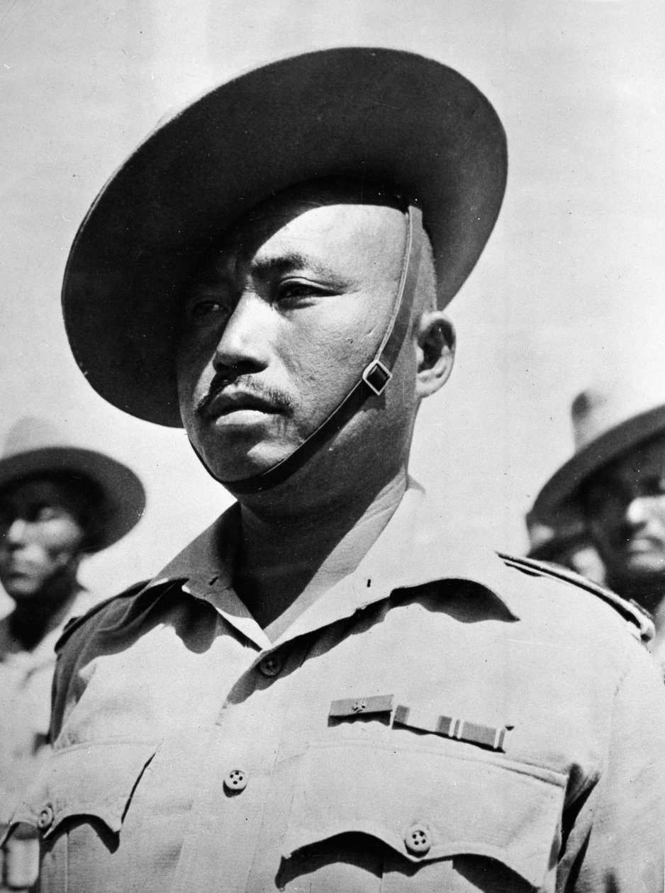 Porträt von Subadar Lalbahadur Thapa, 1. Bataillon der 2. Gurkha-Gewehre von English Photographer