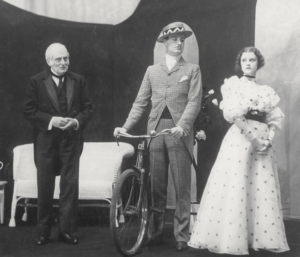 Szene aus Ernst sein ist alles von Oscar Wilde im Lyric Hammersmith, 7. Juni 1930 von English Photographer