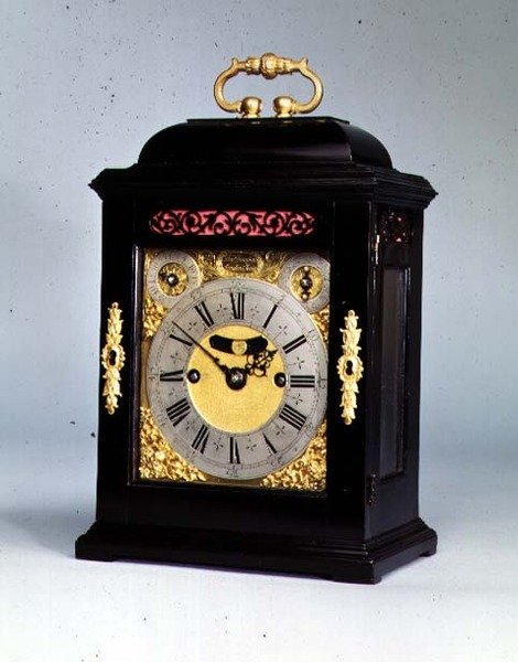 Kleine Konsolenuhr mit Schlagwiederholung, von Thomas Tompion, ca. 1710 von English School