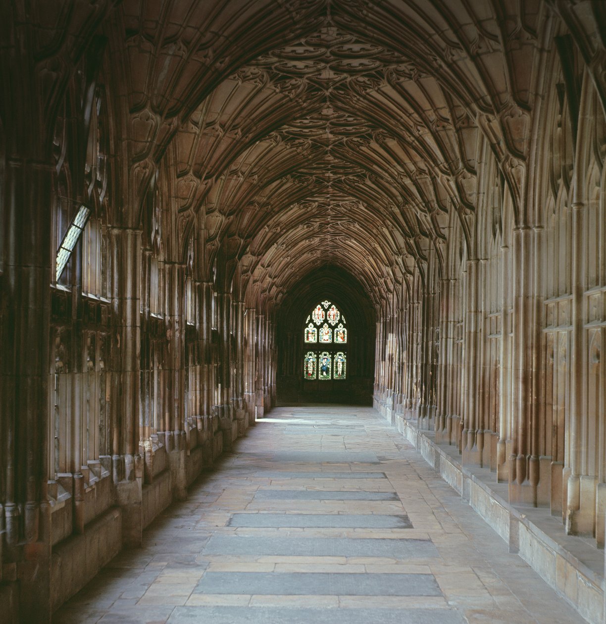 Ansicht der Kreuzgänge, ca. 1355 von English School