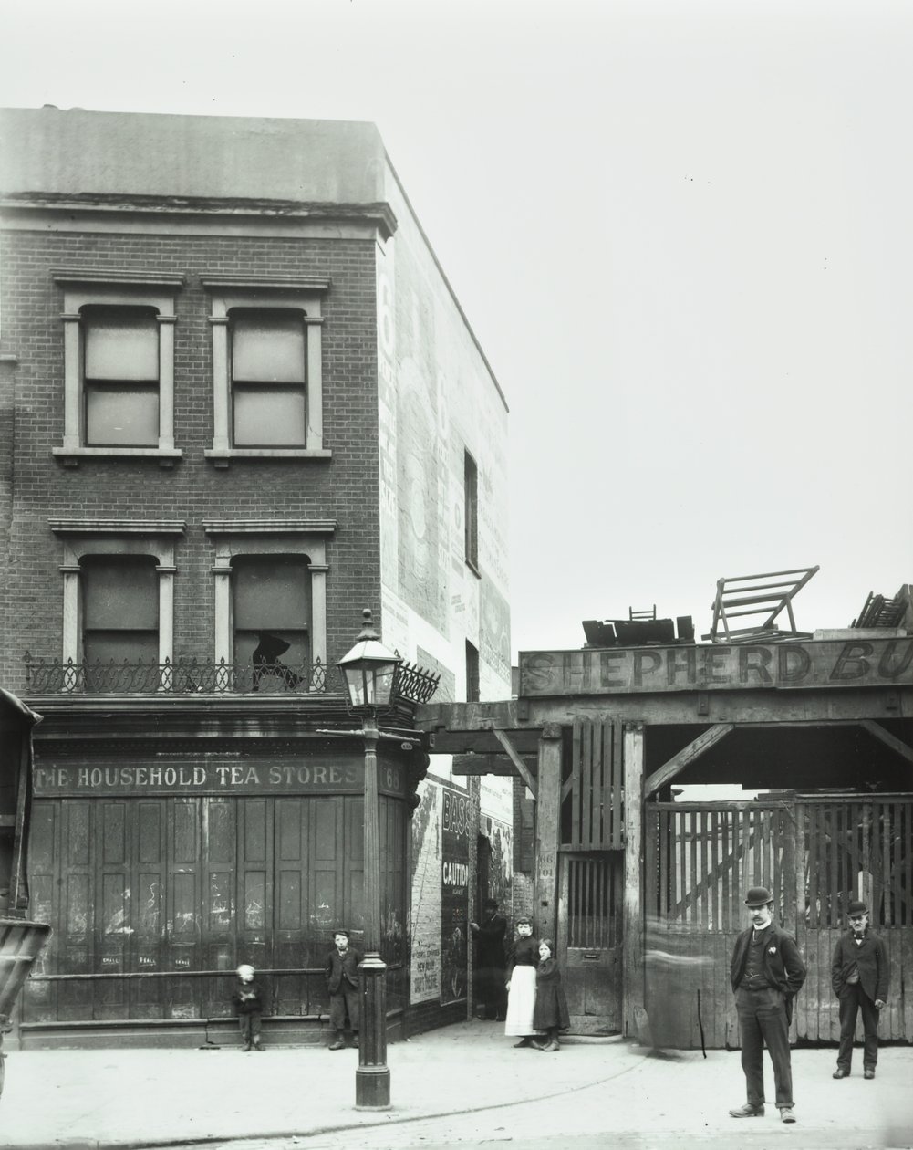 Bermondsey New Road 68: Vorderansicht, London, 1898 von English Photographer