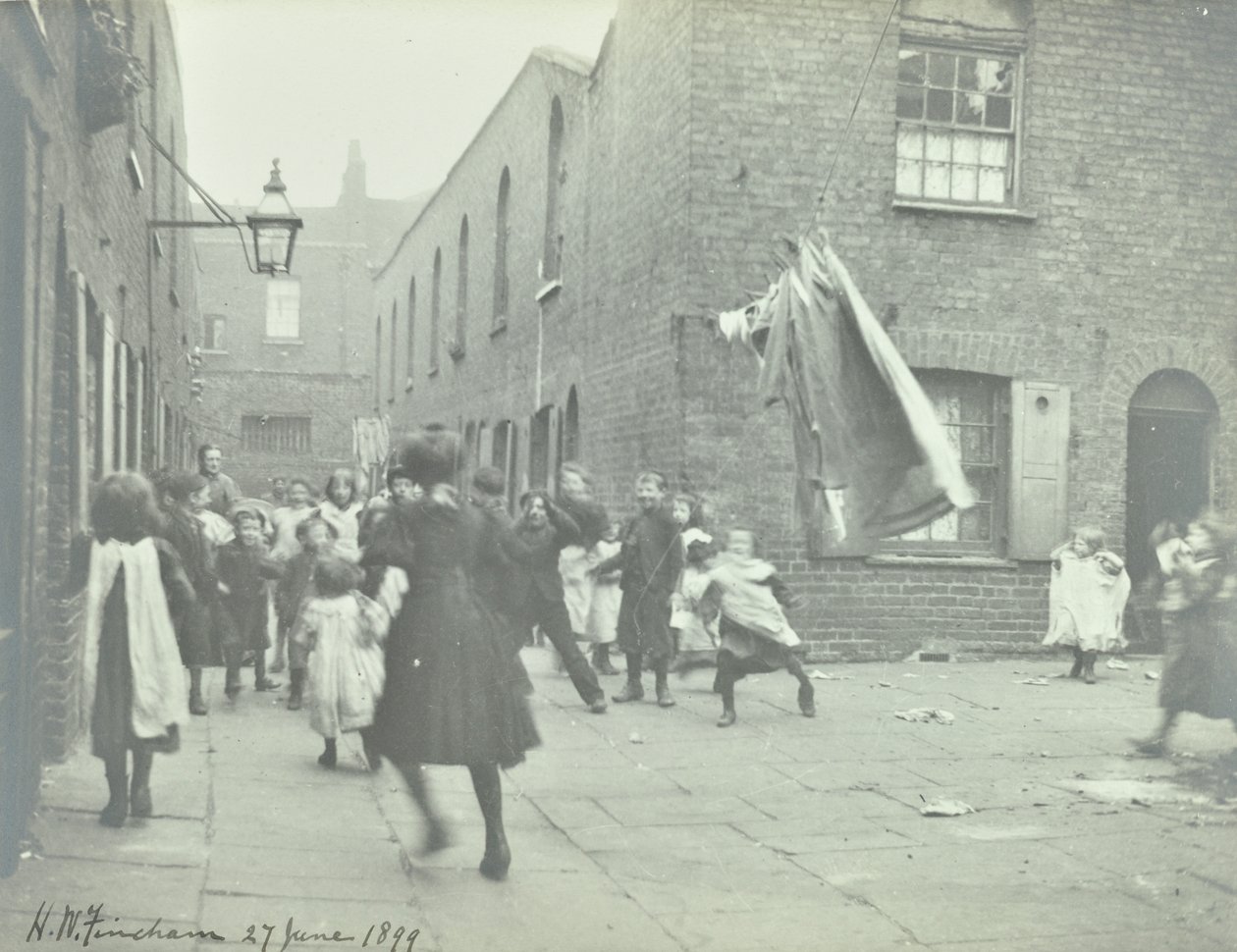 Bishops Court: Gesamtansicht, London, 1899 von English Photographer