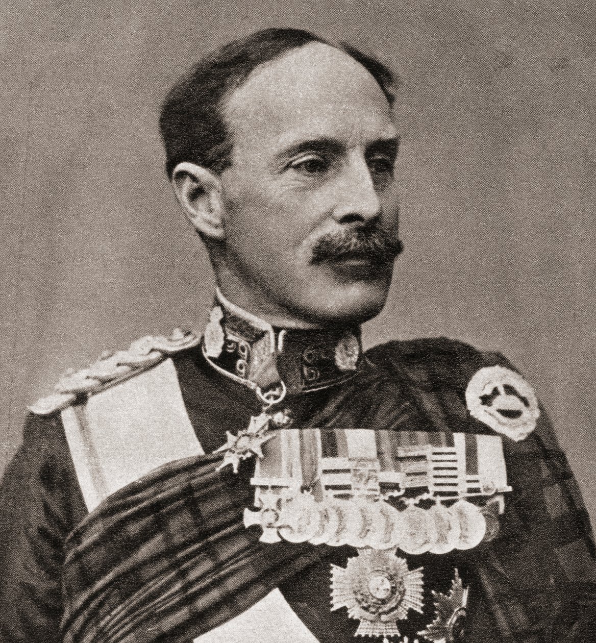 General Sir Ian Standish Monteith Hamilton, aus The Illustrated War News, 1915 von English Photographer