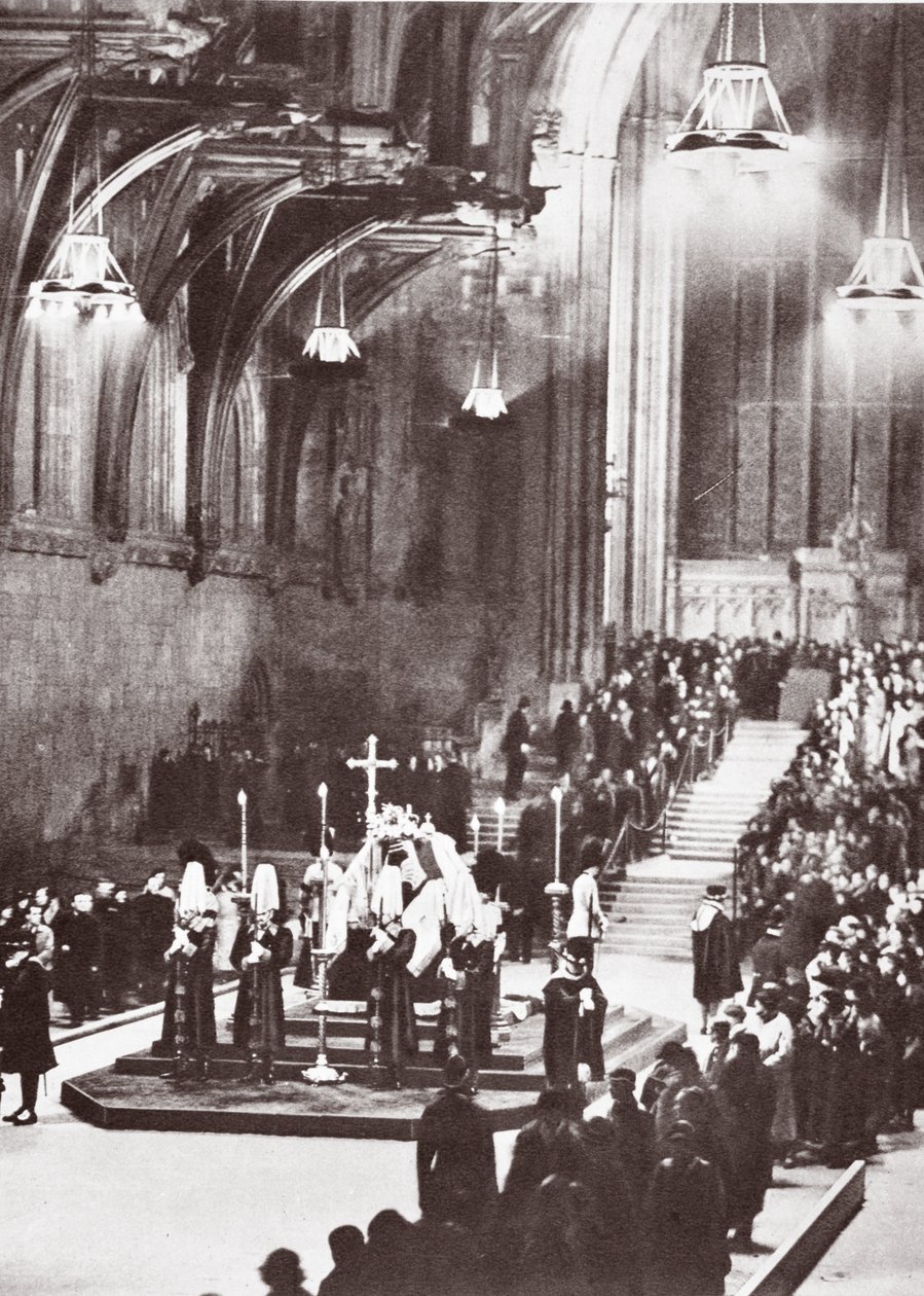 George V aufgebahrt in der Westminster Hall, 1936 von English Photographer