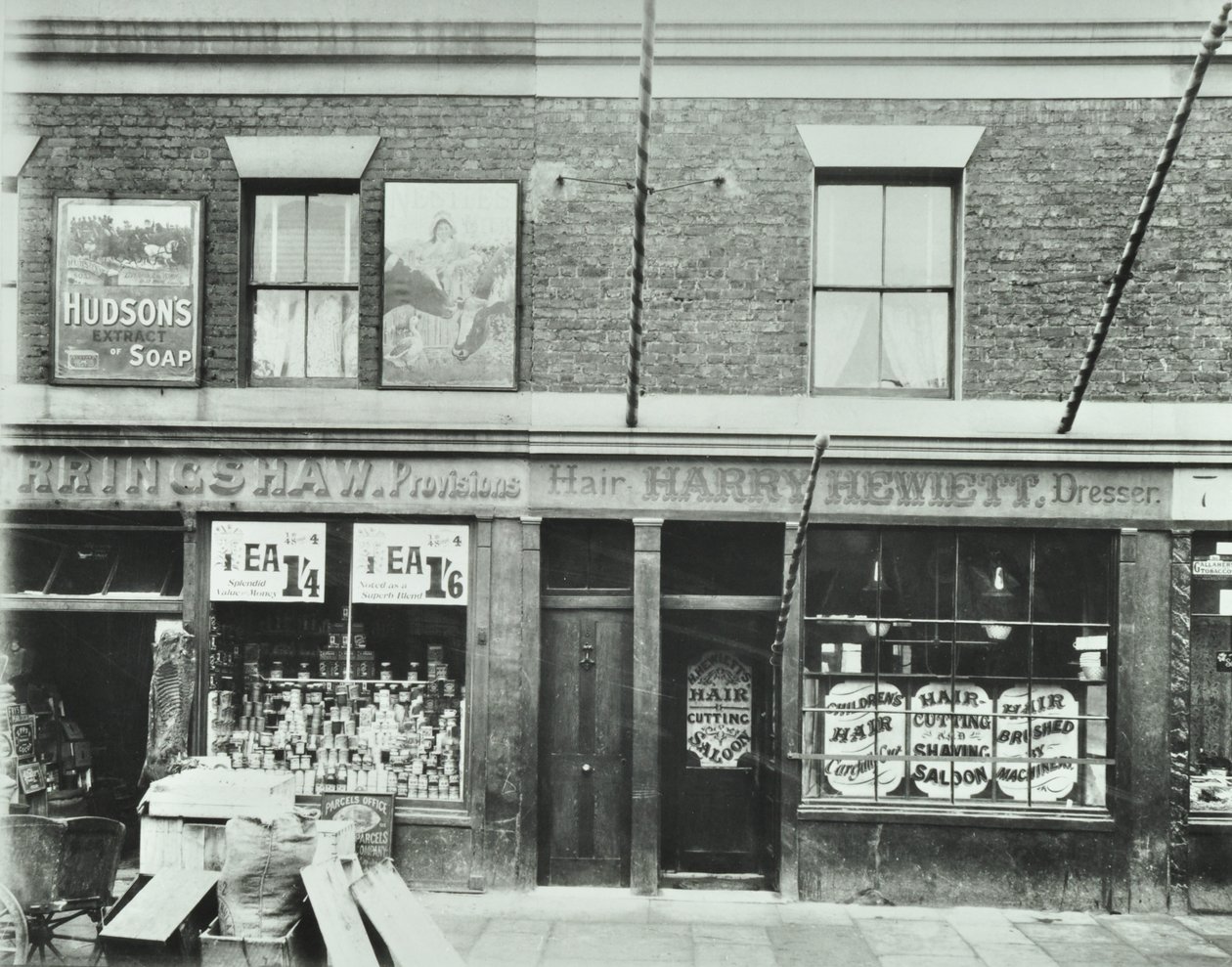 Gemüsehändler, 5 Albert Road 97.0 ALB, 1899 von English Photographer