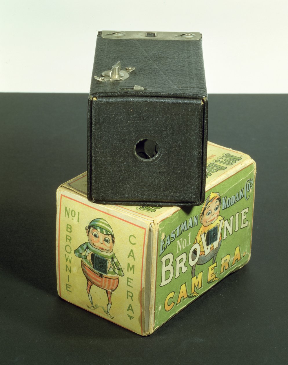 Kodak Brownie Kamera mit Originalverpackung, ca. 1902 von English School