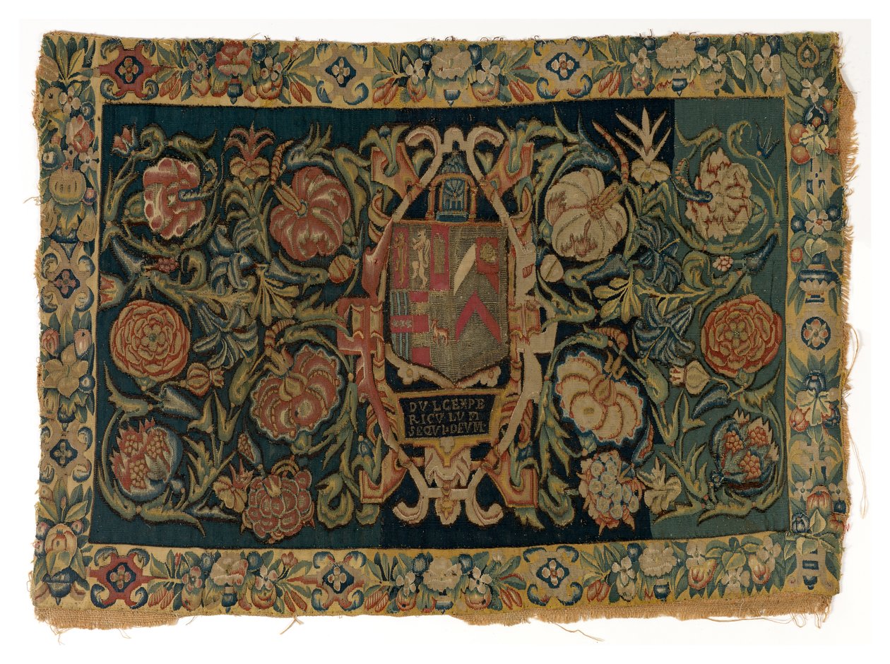 Langer Wandteppich-Kissenbezug mit den Wappen von Walter Jones und seiner Frau Eleanor Pope, möglicherweise hergestellt in Sheldon, England, nach 1600 von English School