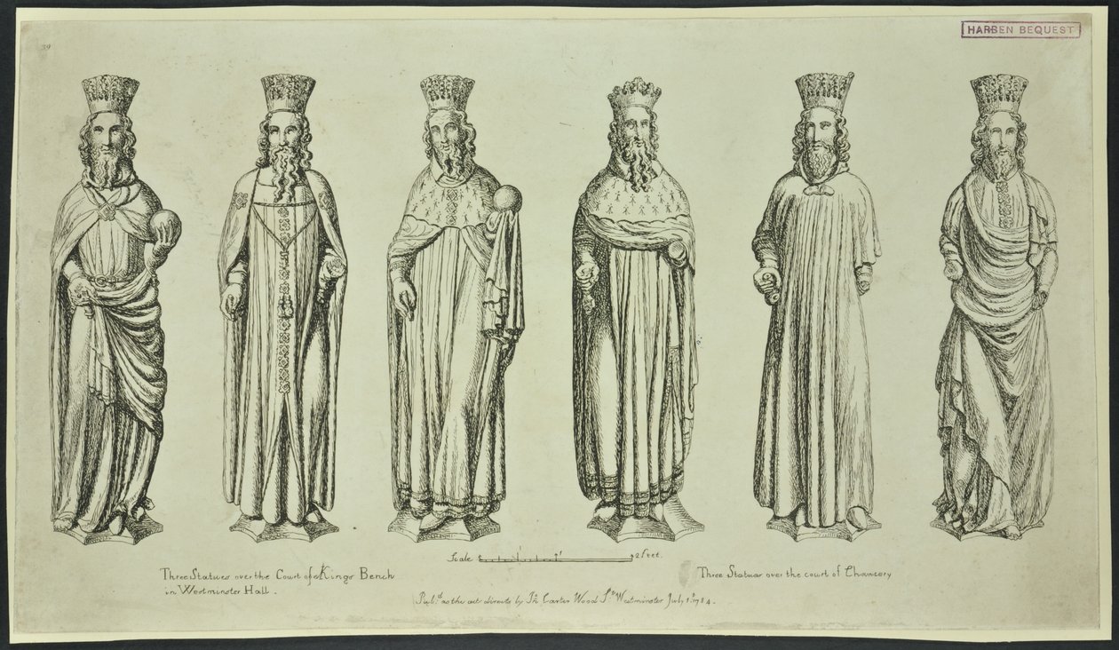 Drei Statuen über dem Gerichtshof des King