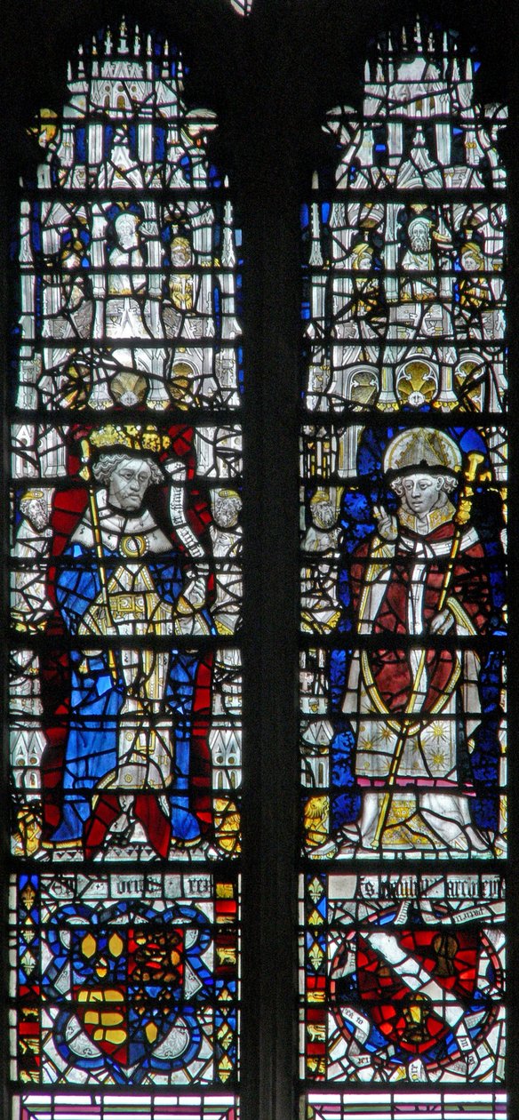 Fenster c17 mit Figuren und Schilden unten von English School