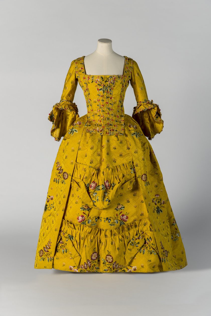 Gelbe brokatierte offene Robe und Unterrock, ca. 1750 von English School