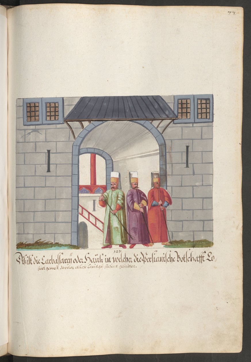 Gebäude der persischen Botschaft mit drei Türhütern von Erich Lessing