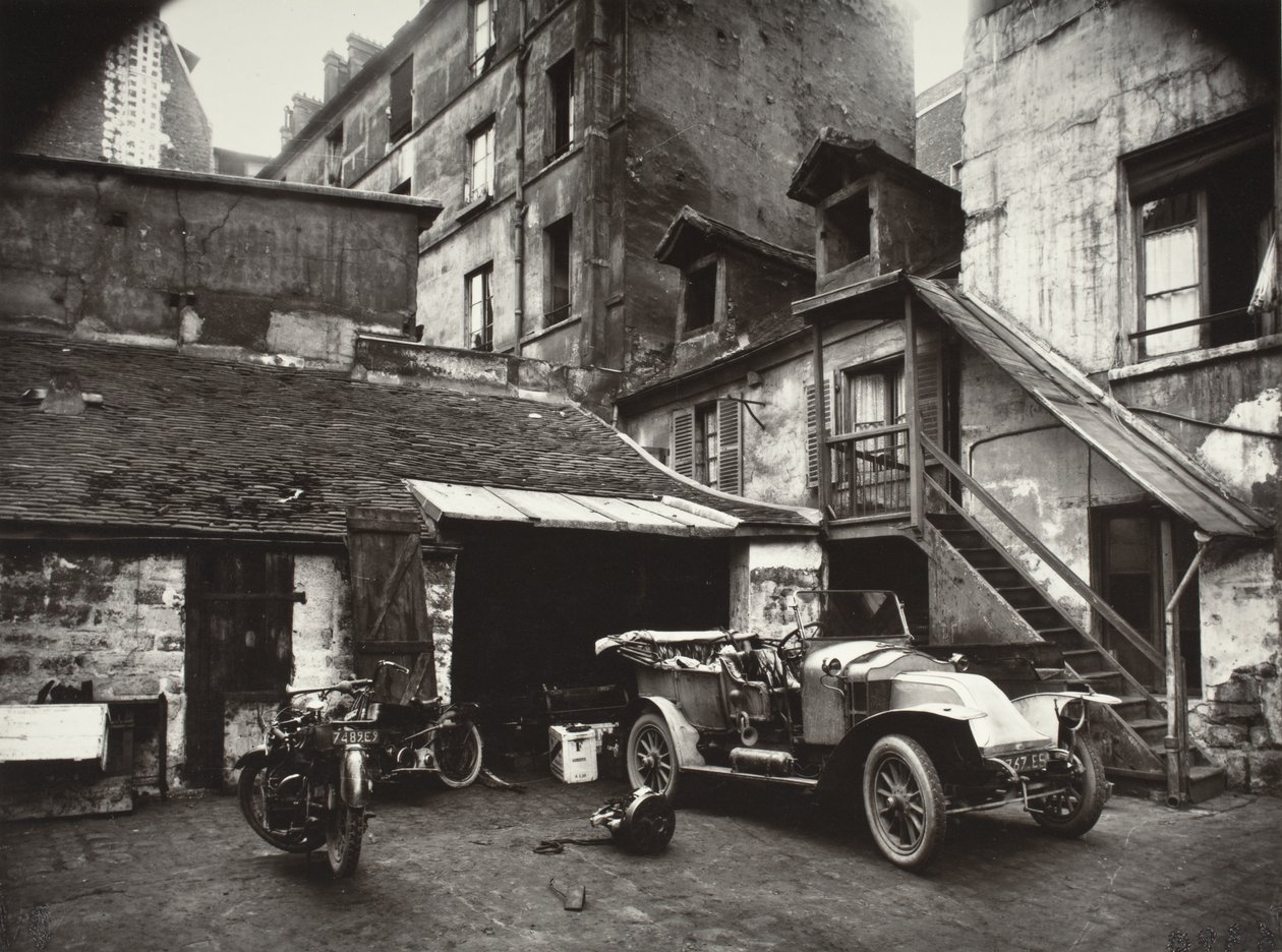 Hof, Rue De Valence von Eugène Atget