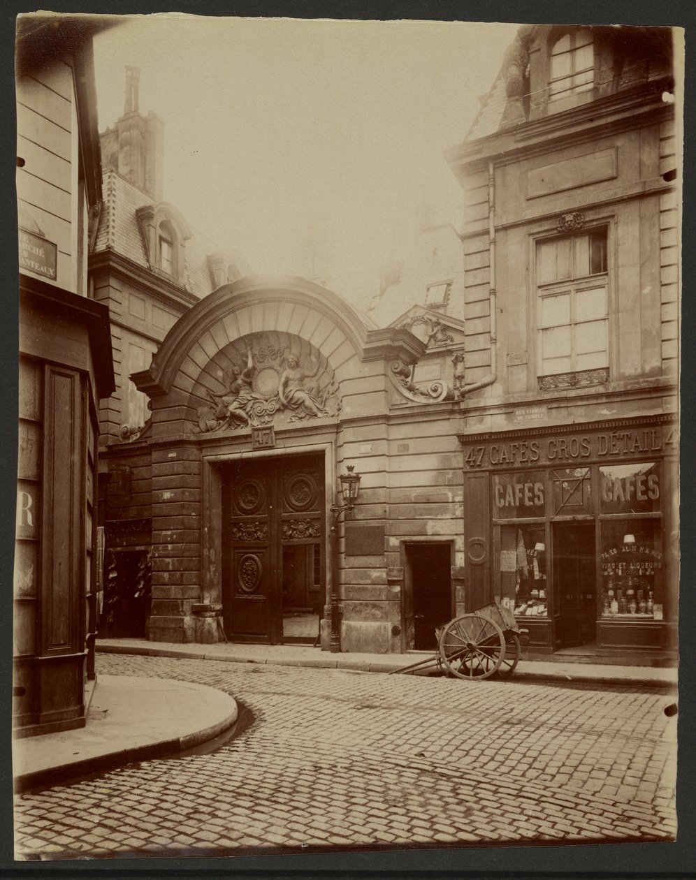 [Eingang zu einem Privathotel 47 Rue Vielle du Temple] von Eugène Atget
