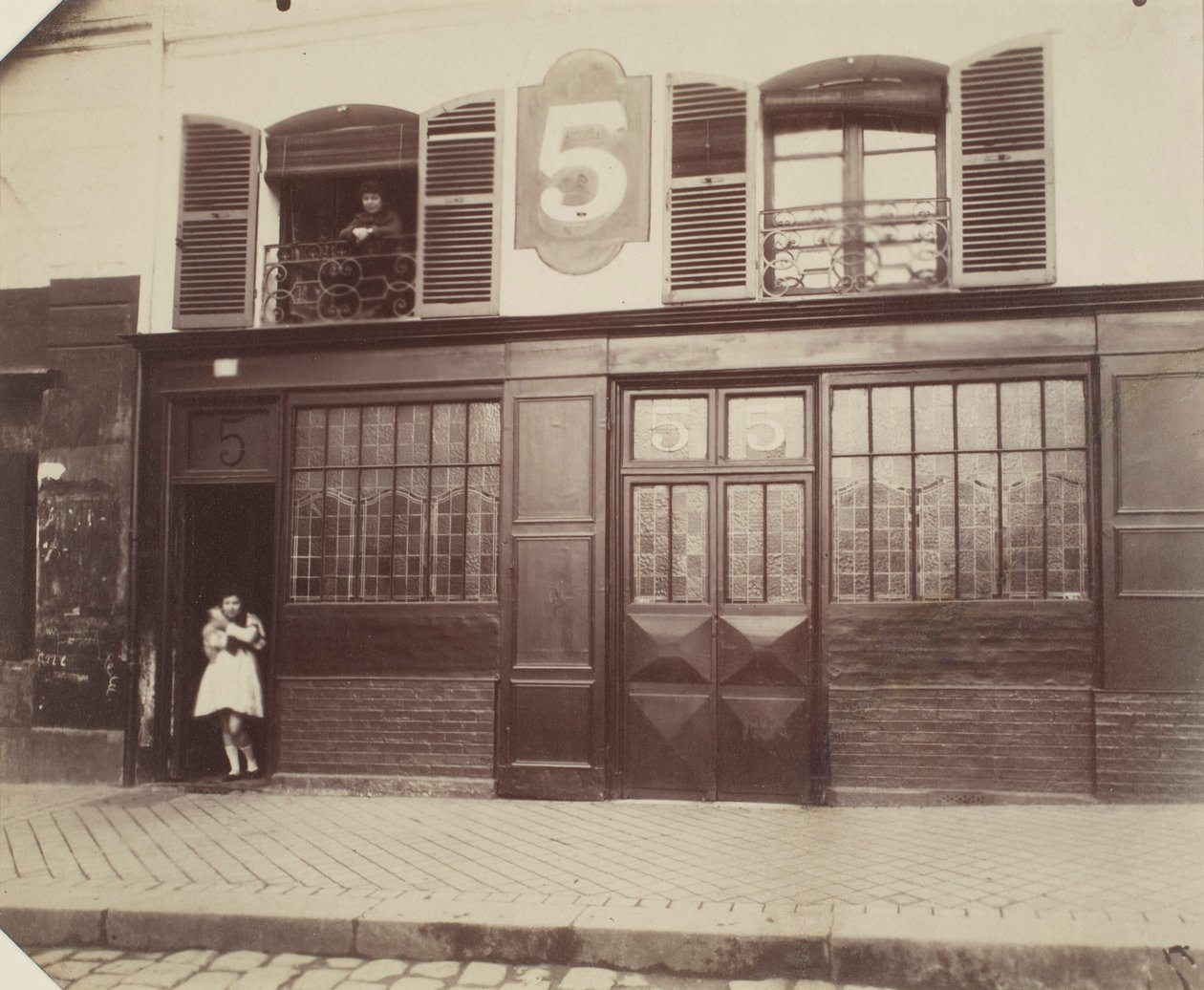 Haus in Versailles von Eugène Atget