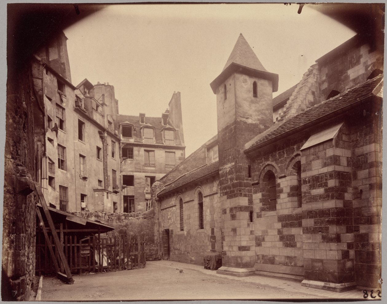 Saint-Julien-le-Pauvre von Eugène Atget