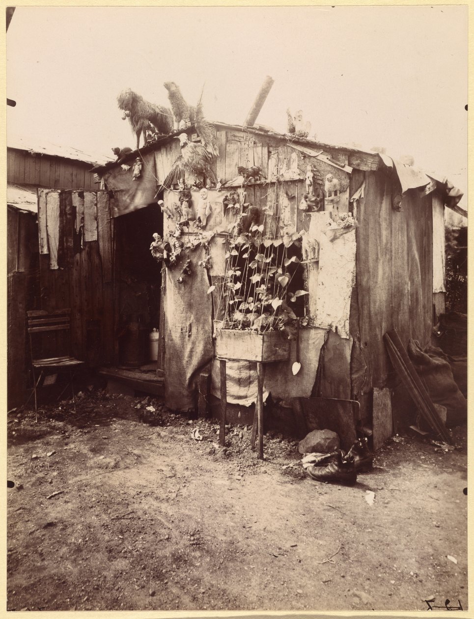 Villa eines Lumpensammlers von Eugène Atget