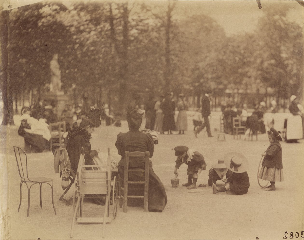Frauen und Kinder in den Luxemburger Gärten von Eugène Atget
