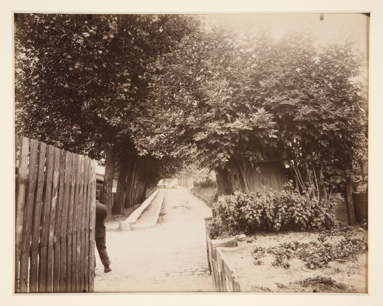 Point du jour, Porte du bas Meudon von Eugène Atget