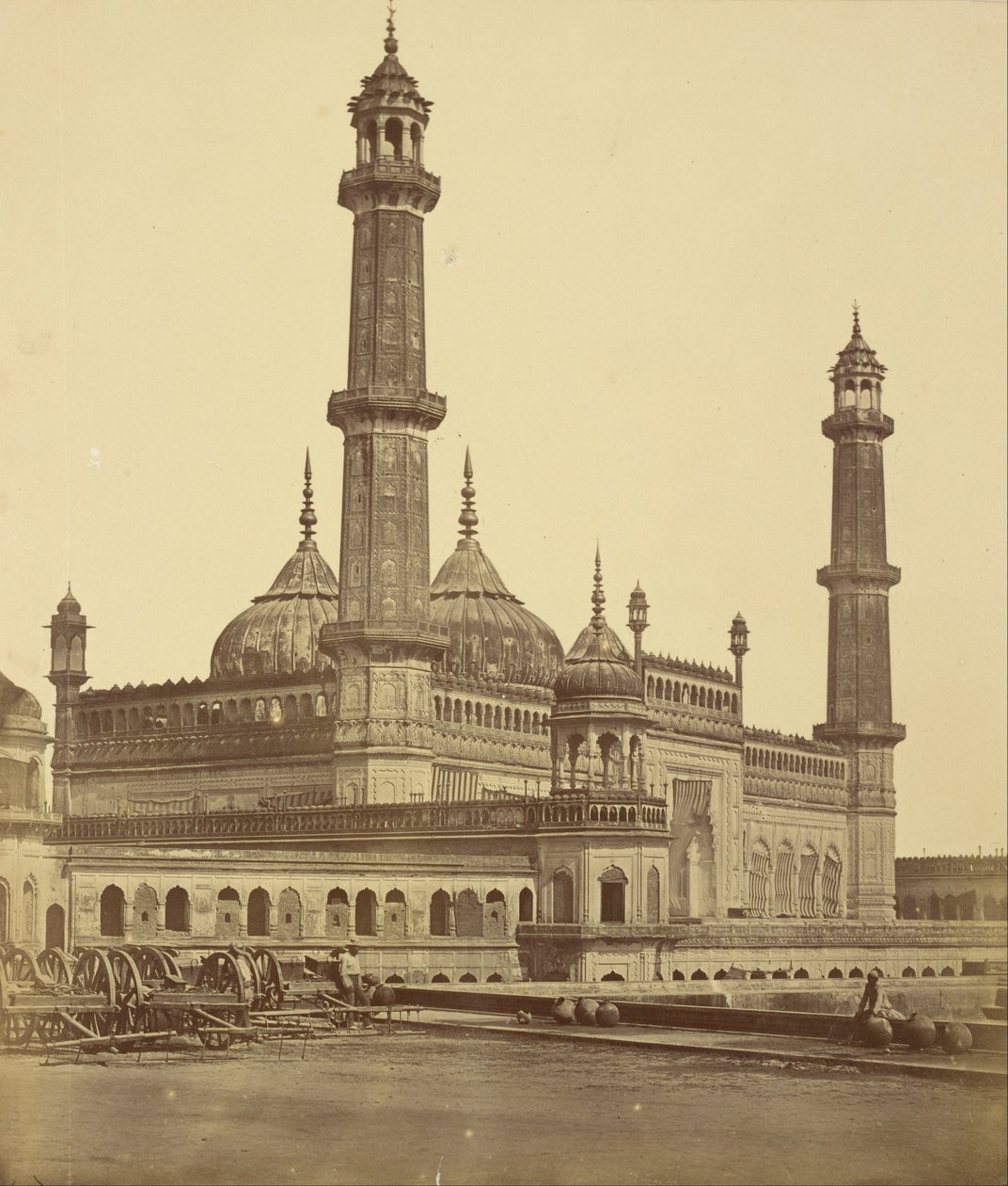 Moschee im Inneren von Asophoo Dowlah