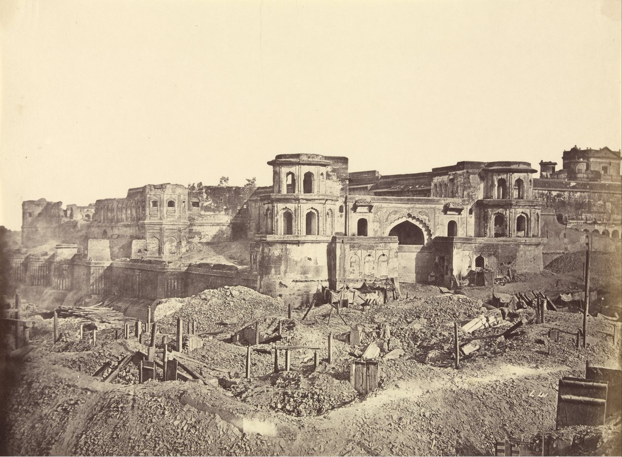 Die Mucha Bawn, oder die alte Zitadelle von Lucknow von Felice Beato