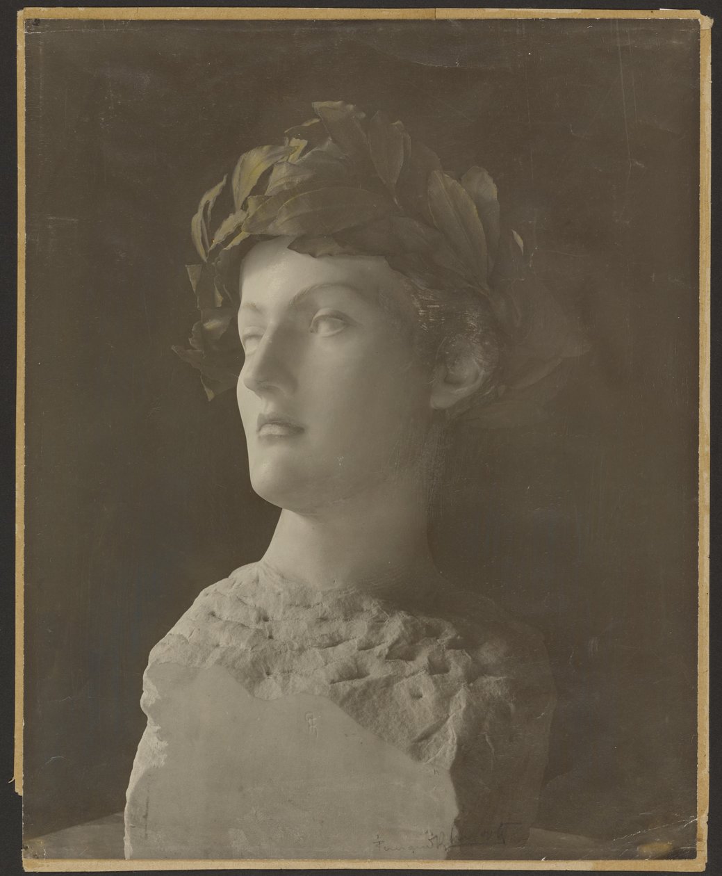 Ein junges englisches Mädchen von Fernand Khnopff