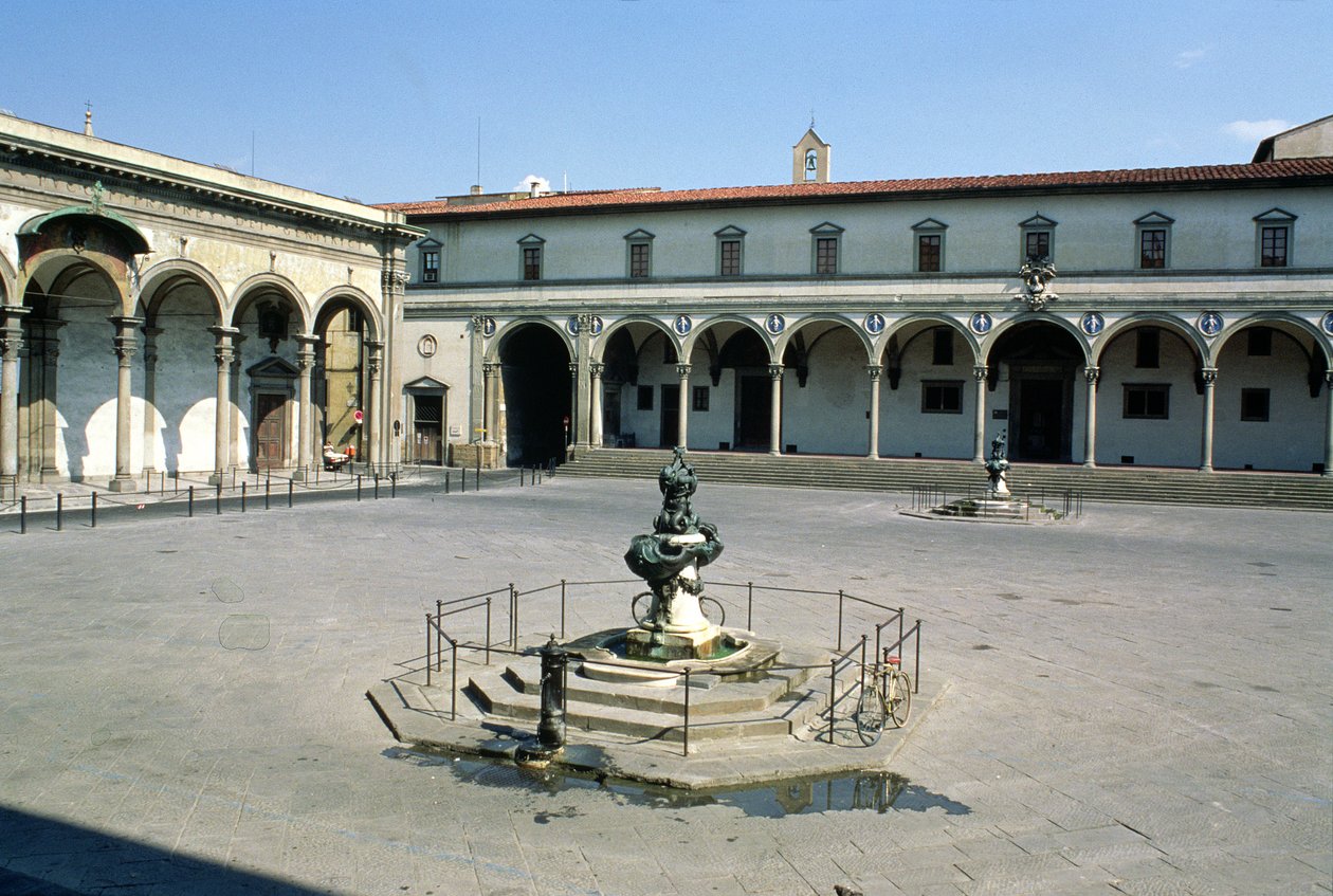 Ansicht der Loggia des Ospedale degli Innocenti, erbaut um 1420 von Filippo Brunelleschi