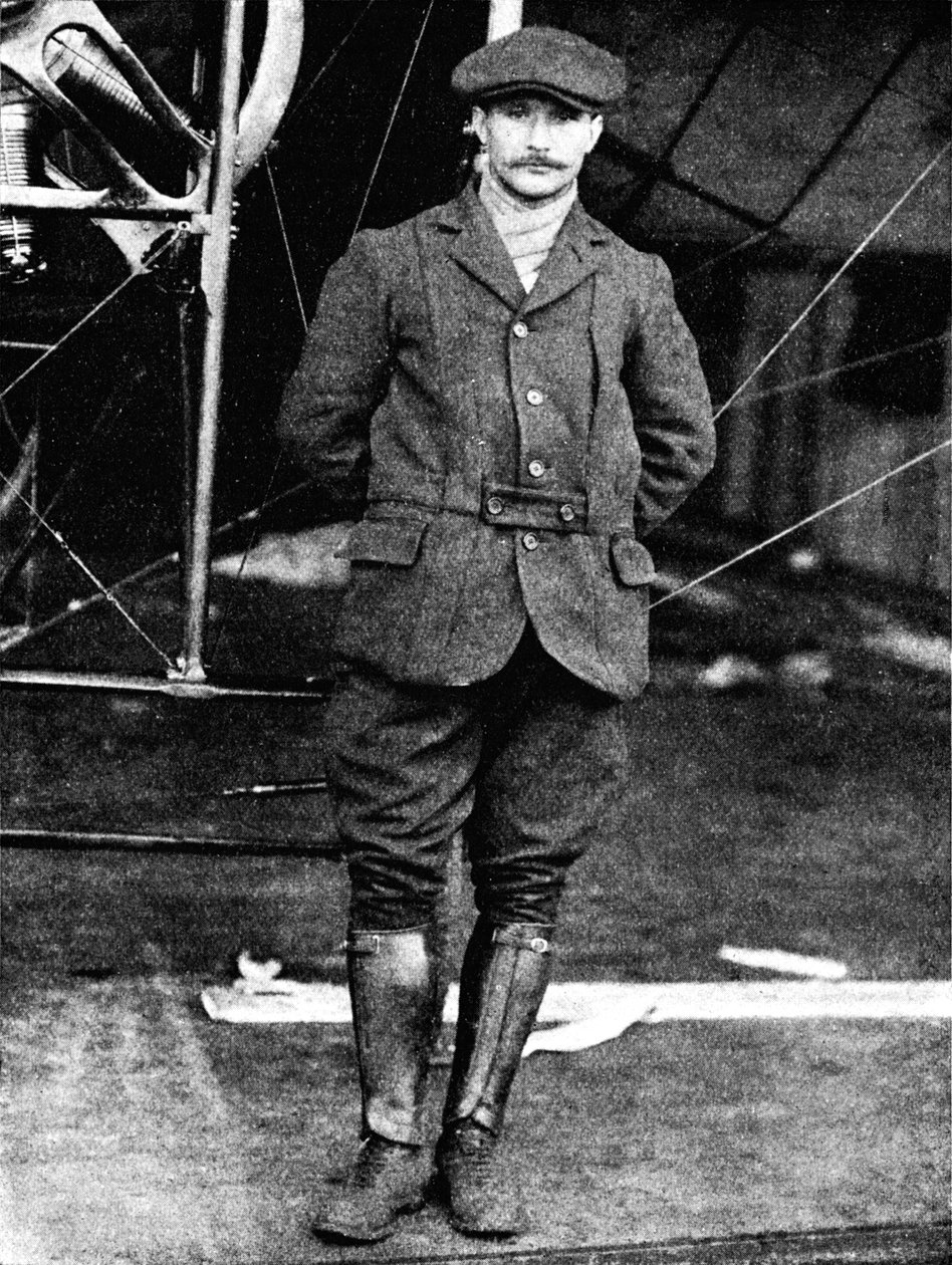 Henri Salmet, der große Bleriot-Pilot, in Hendon, London, 1912 1933 von Flight Photo