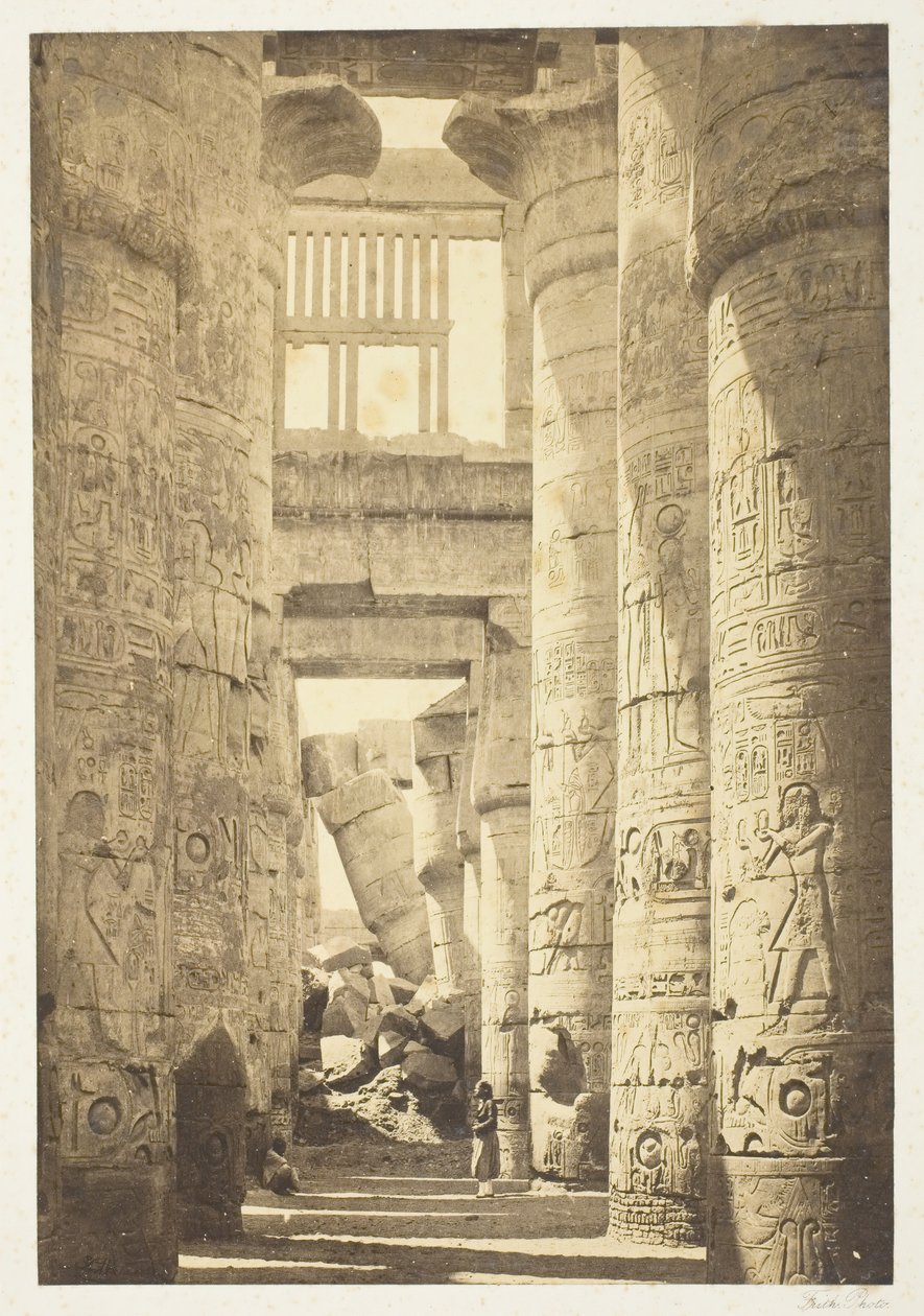 Innenraum der Säulenhalle, 1857, gedruckt 1862 von Francis Frith