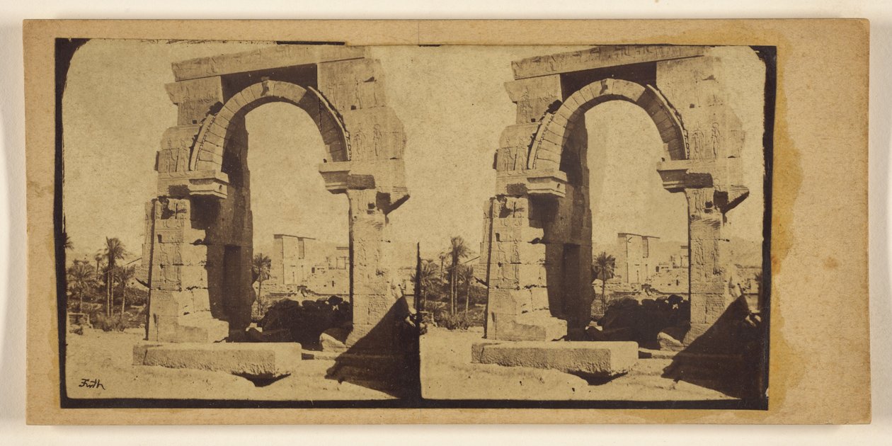 [Römischer Bogen auf der Insel Biggs.] von Francis Frith
