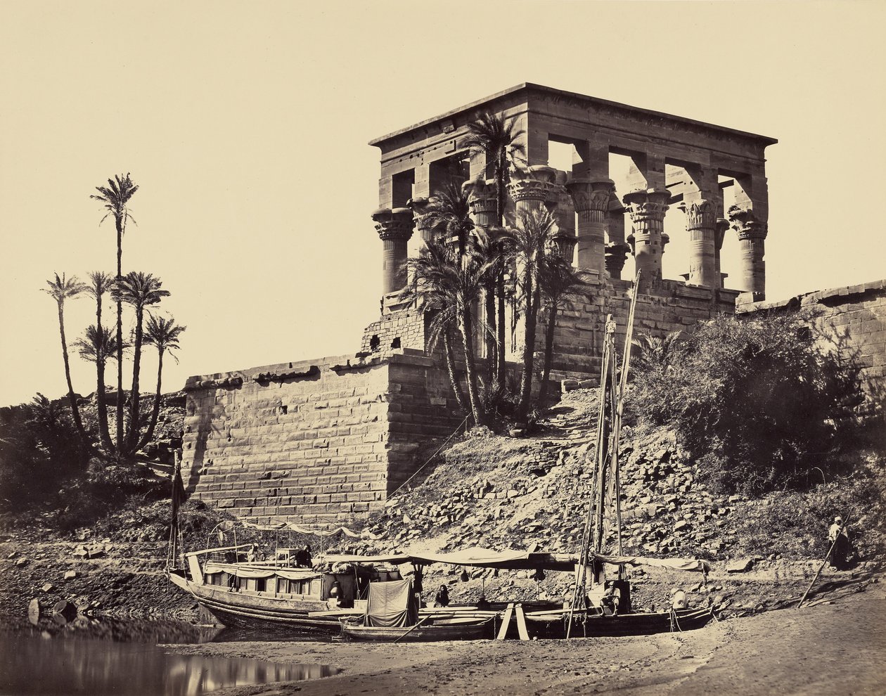 Der Kiosk des Trajan, Philae von Francis Frith
