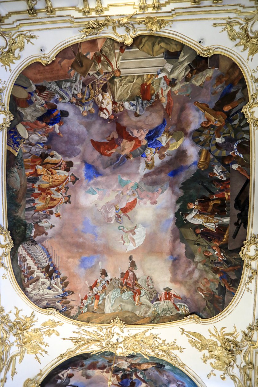 Deckenfresko in der großen Galerie im Schloss Schönbrunn, Martiale Allegorie, Wien, Österreich von Frank Buffetrille
