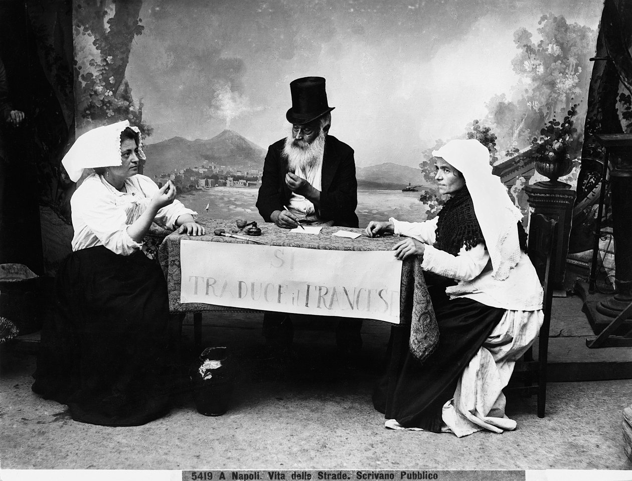 Öffentlicher Schreiber in Neapel, um 1890 von Fratelli Alinari Fratelli Alinari