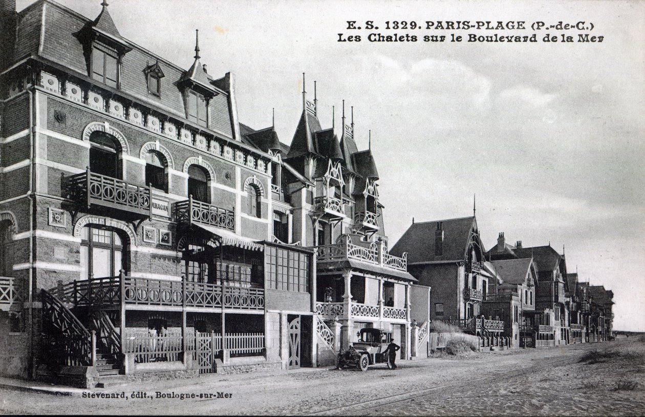 Postkarte mit Chalets am Boulevard de la Mer, Paris-Plage, ca. 1910 (nach einem Foto) von French Photographer
