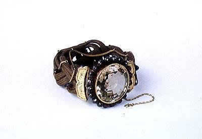 Armband der Gräfin von Segur (1799-1834) ca. 1860 (Gold, Haar & Halbedelsteine) von French School