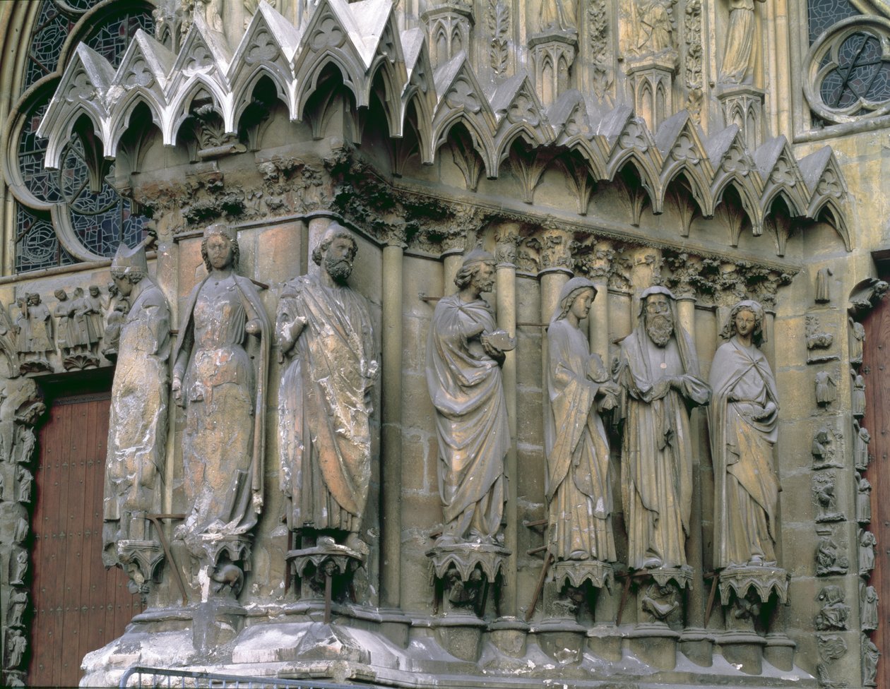 Jambenfiguren von der linken Seite des zentralen Portals, Westfassade, 13.-14. Jahrhundert von French School