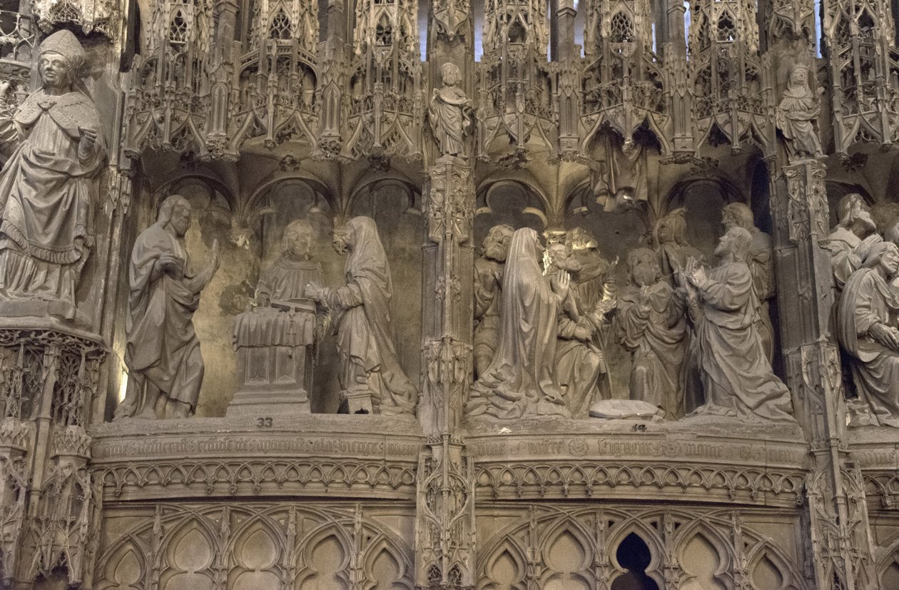Szene des Chors der Kathedrale von Chartres: links: Erscheinung Christi vor seiner Mutter, rechts: Himmelfahrt von French School