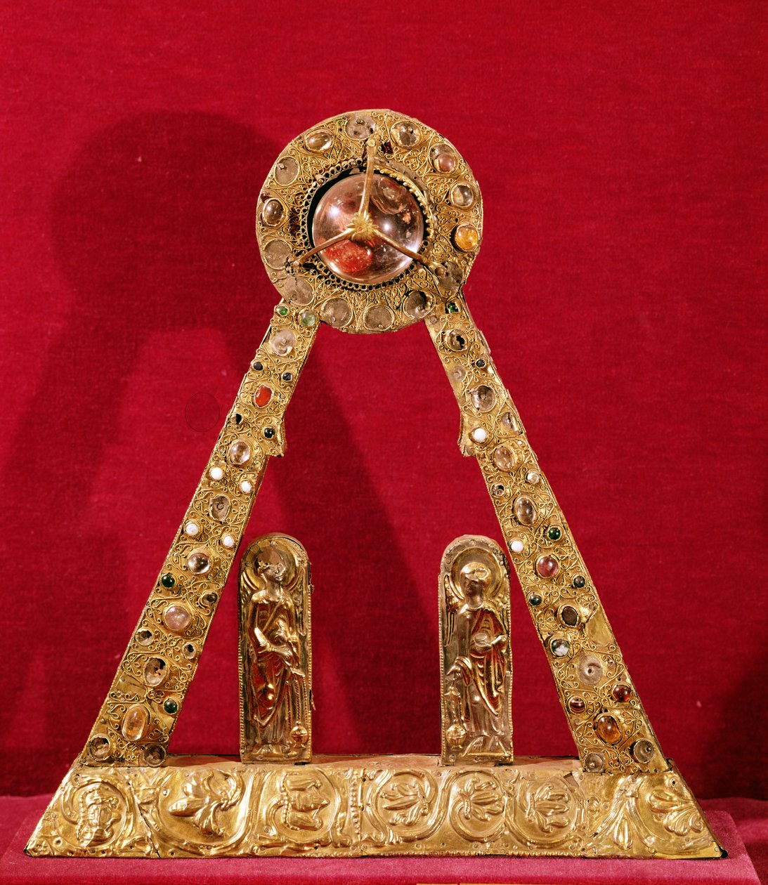Das A von Karl dem Großen (742-814) (Gold, Emaille, Perlen & Edelsteine) von French School
