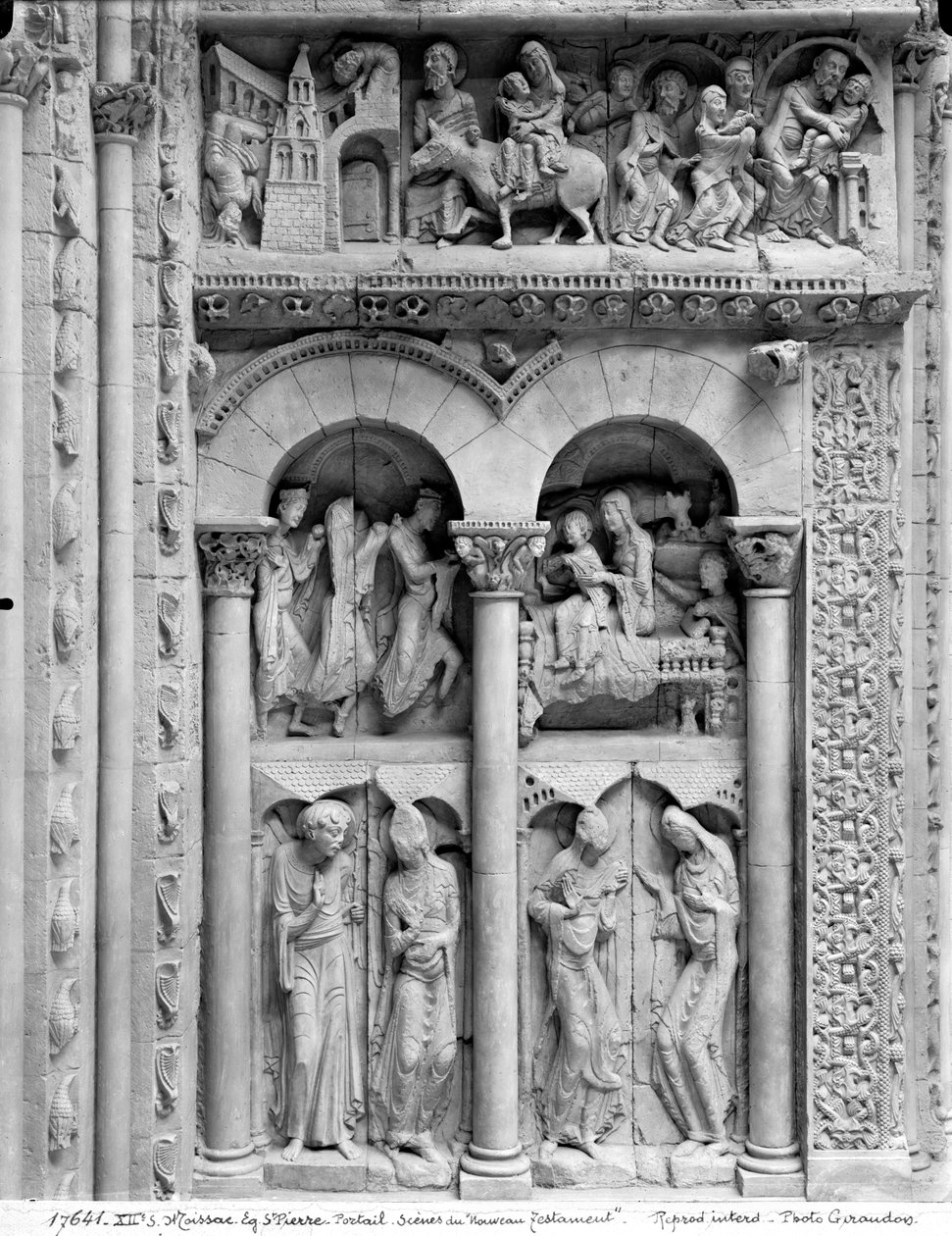 Die Verkündigung, der Besuch, die Anbetung der Weisen, vom Südportal, ca. 1130 von French School