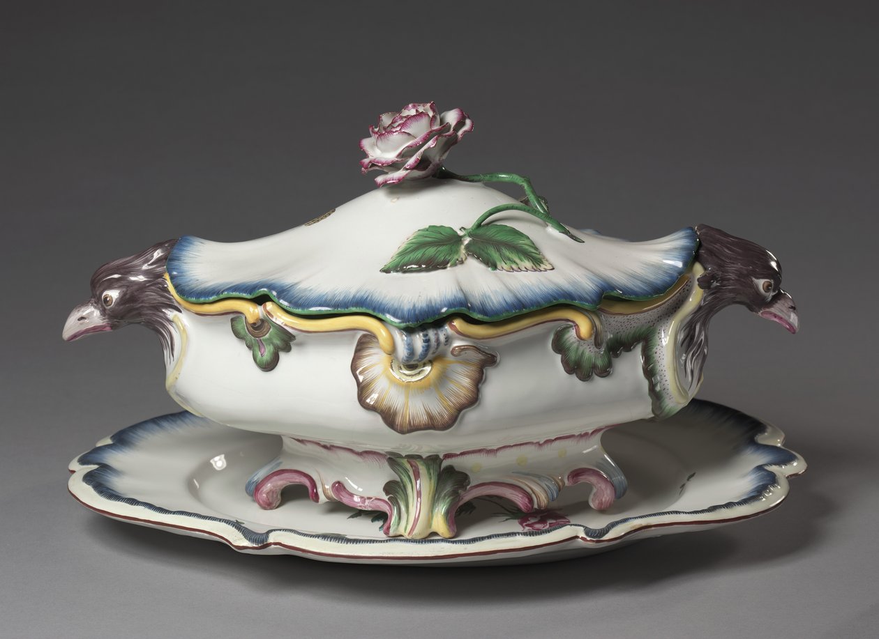 Terrine, hergestellt von Straßburger Fabrik, ca. 1750 von French School