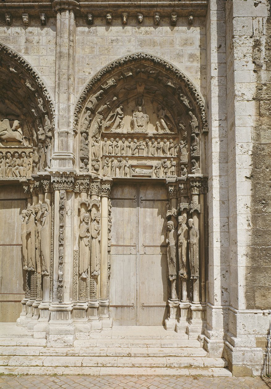 Ansicht der Südtür des Königlichen Portals, ca. 1145-50 von French School