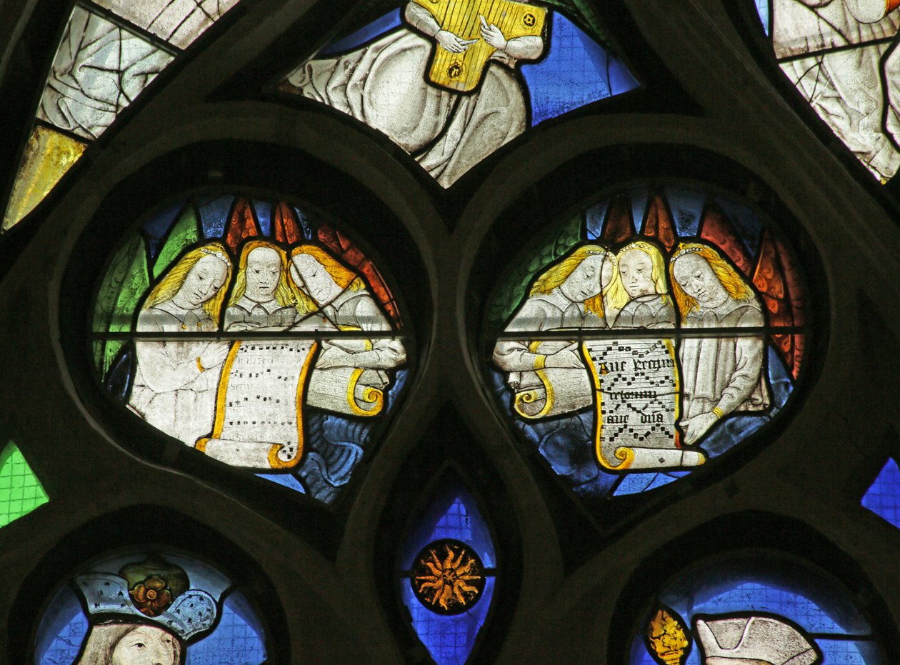 Fenster mit einem Engelchor mit Noten von French School