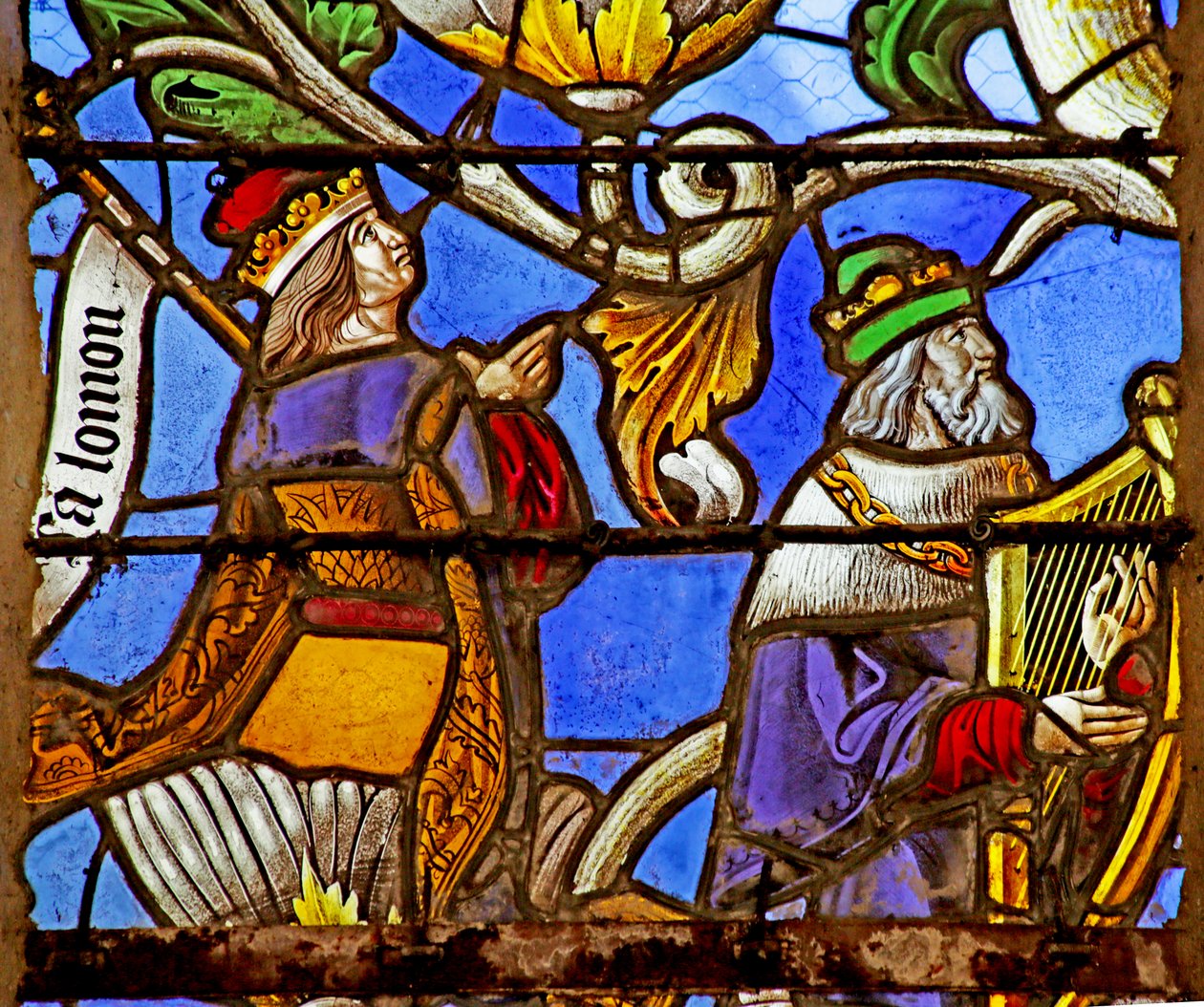 Fenster, das David und Solomon am Jessebaum darstellt von French School