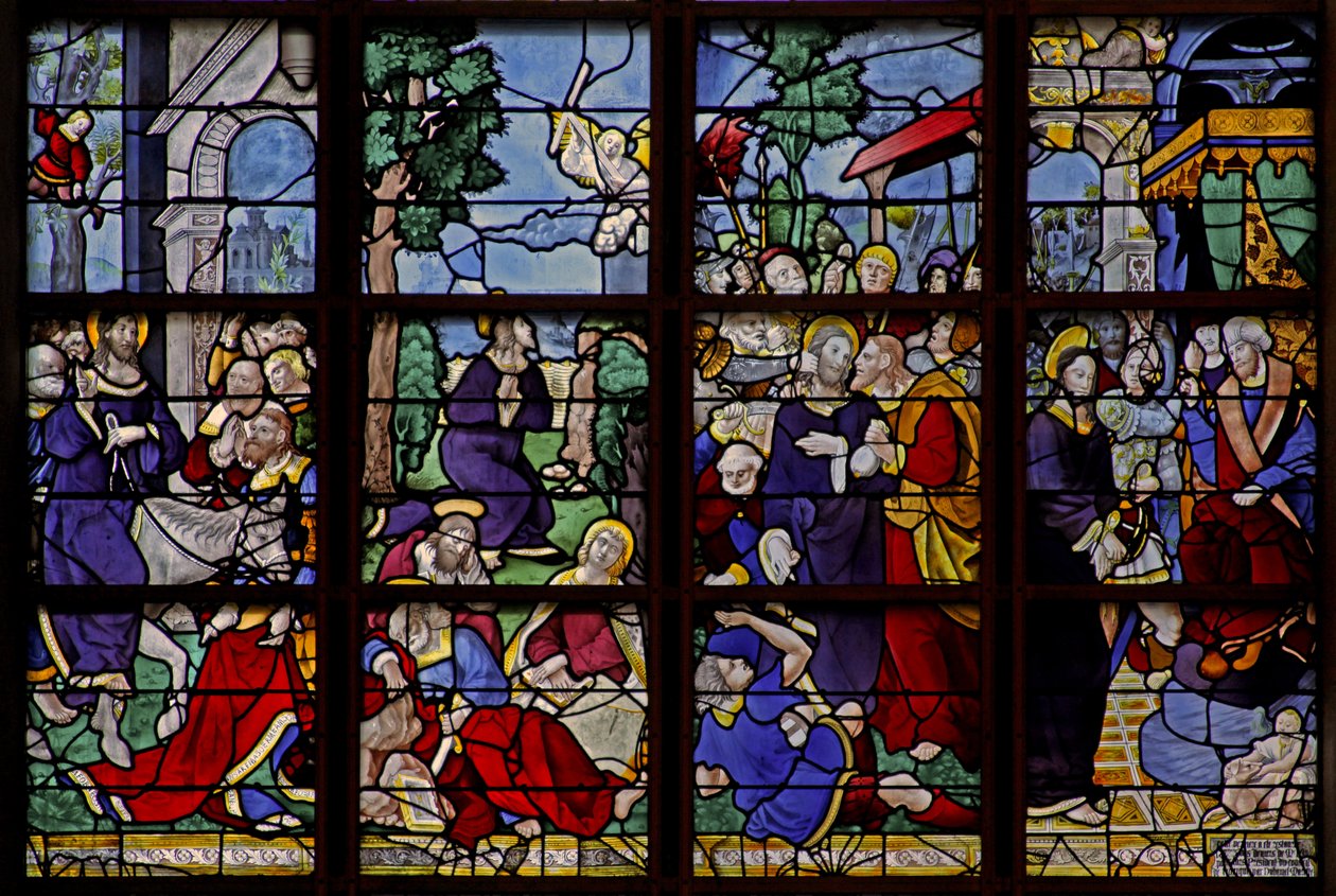 Fenster w10 mit Darstellung von 4 Szenen: der Einzug in Jerusalem, im Garten Gethsemane, der Verrat, vor Kaiphas von French School