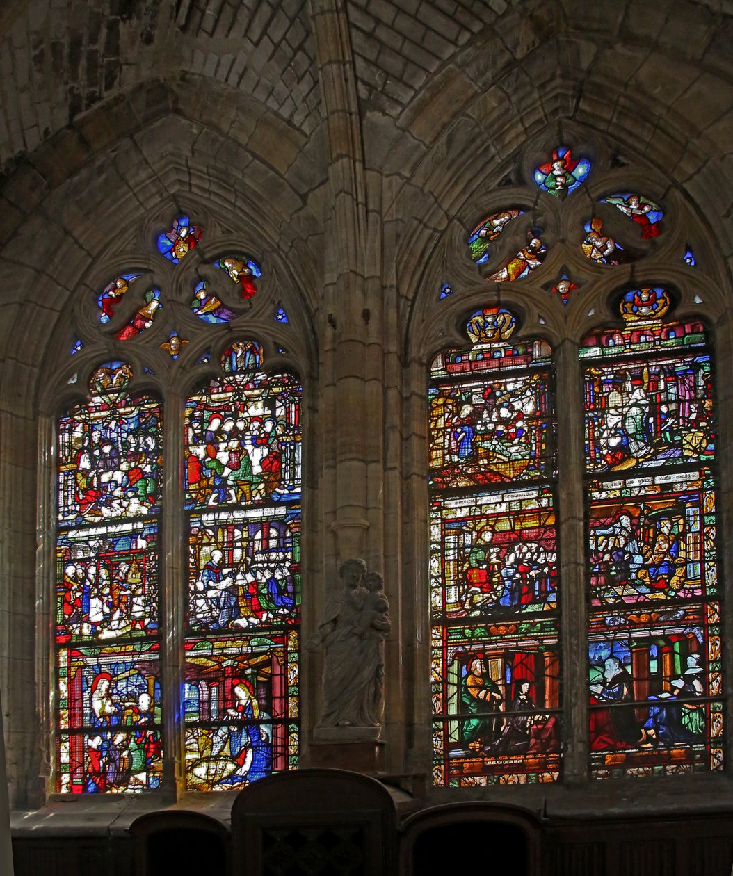 Fenster w1, die beiden Fenster w1 und w2 am Ostende darstellend von French School