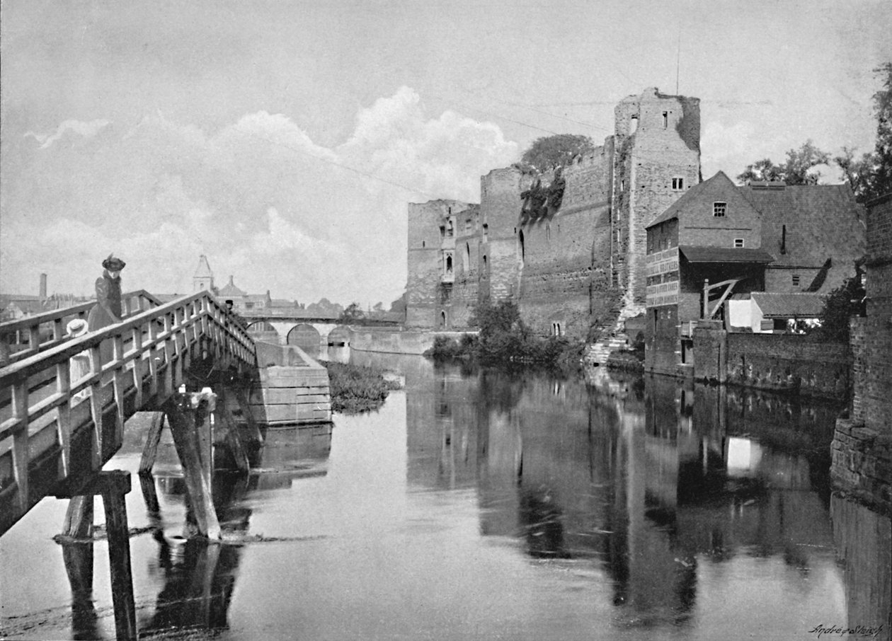 Newark Castle und Brücke, ca. 1896 von Frith and Co