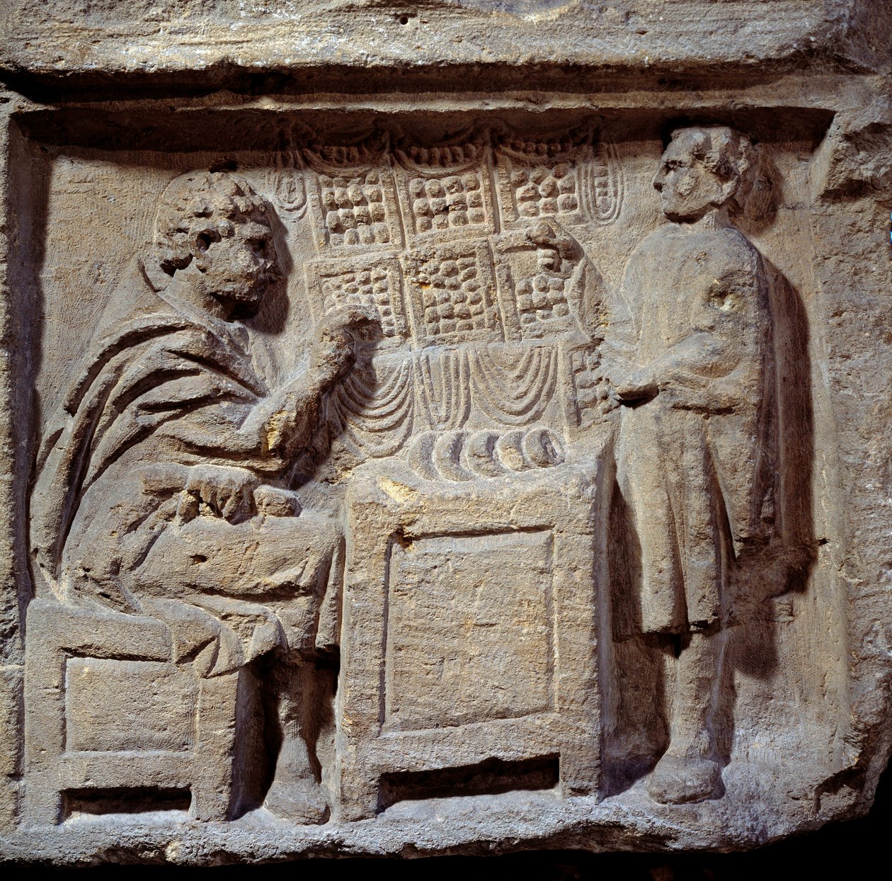 Kunst der Gallorömer: eine Bäckerei. Ein Kunde kauft Brot von einem Bäcker von Gallo Roman Gallo Roman