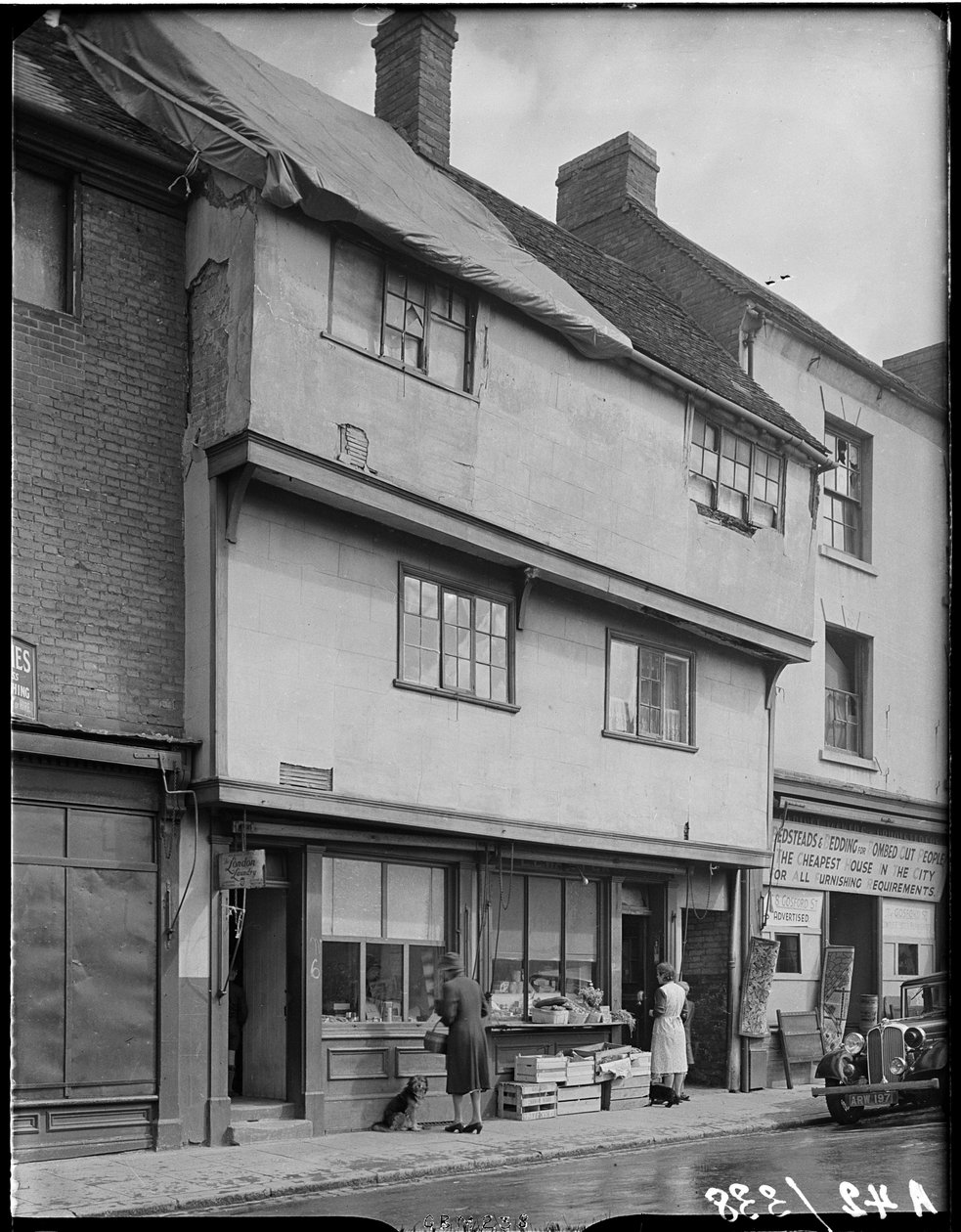 6-7 Gosford Street, Coventry, 1941 von George Bernard Mason