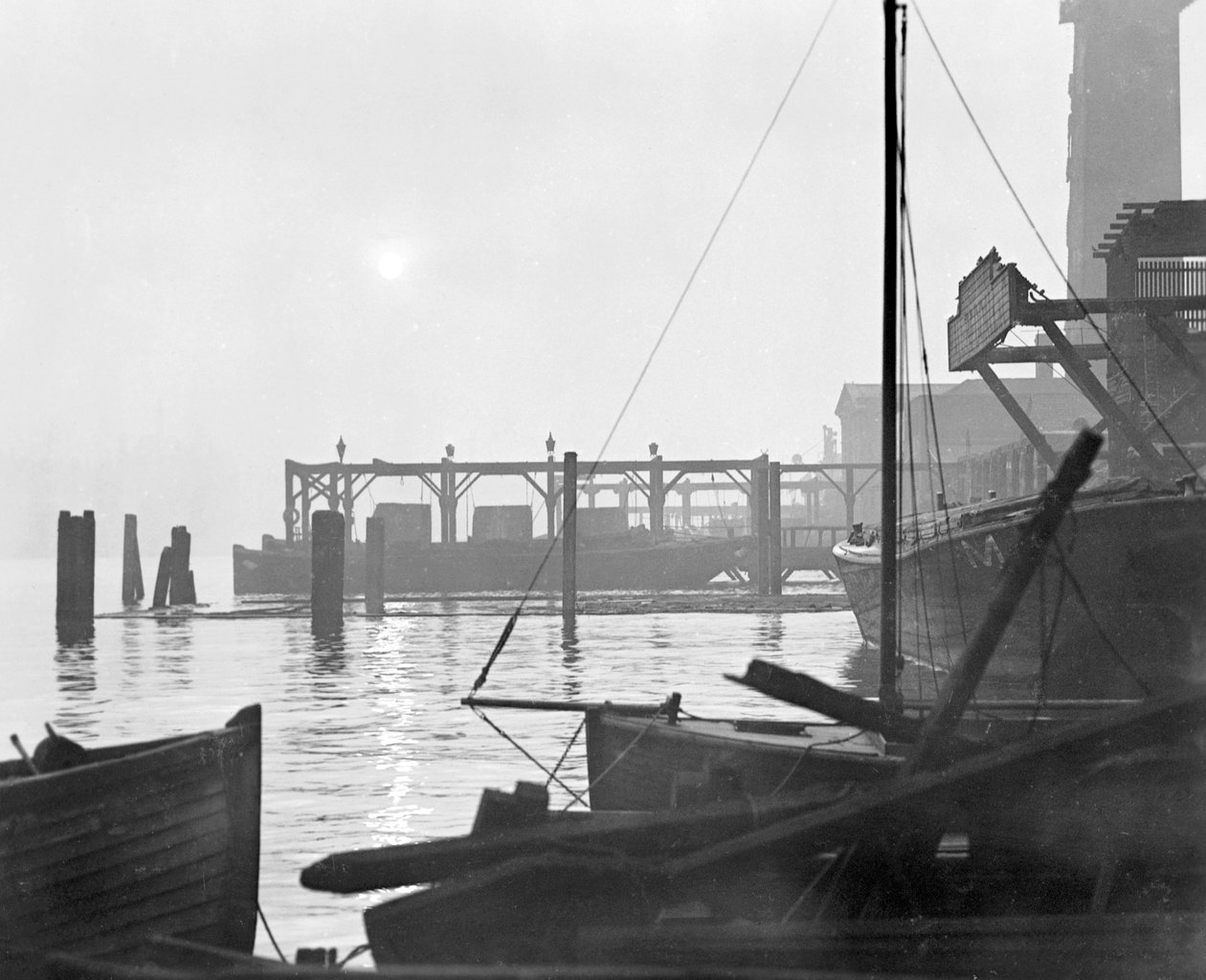 Sonnenaufgang über Lambeth Waterfront, Blick nach Osten, London, frühe 1930er Jahre von George Davison Reid
