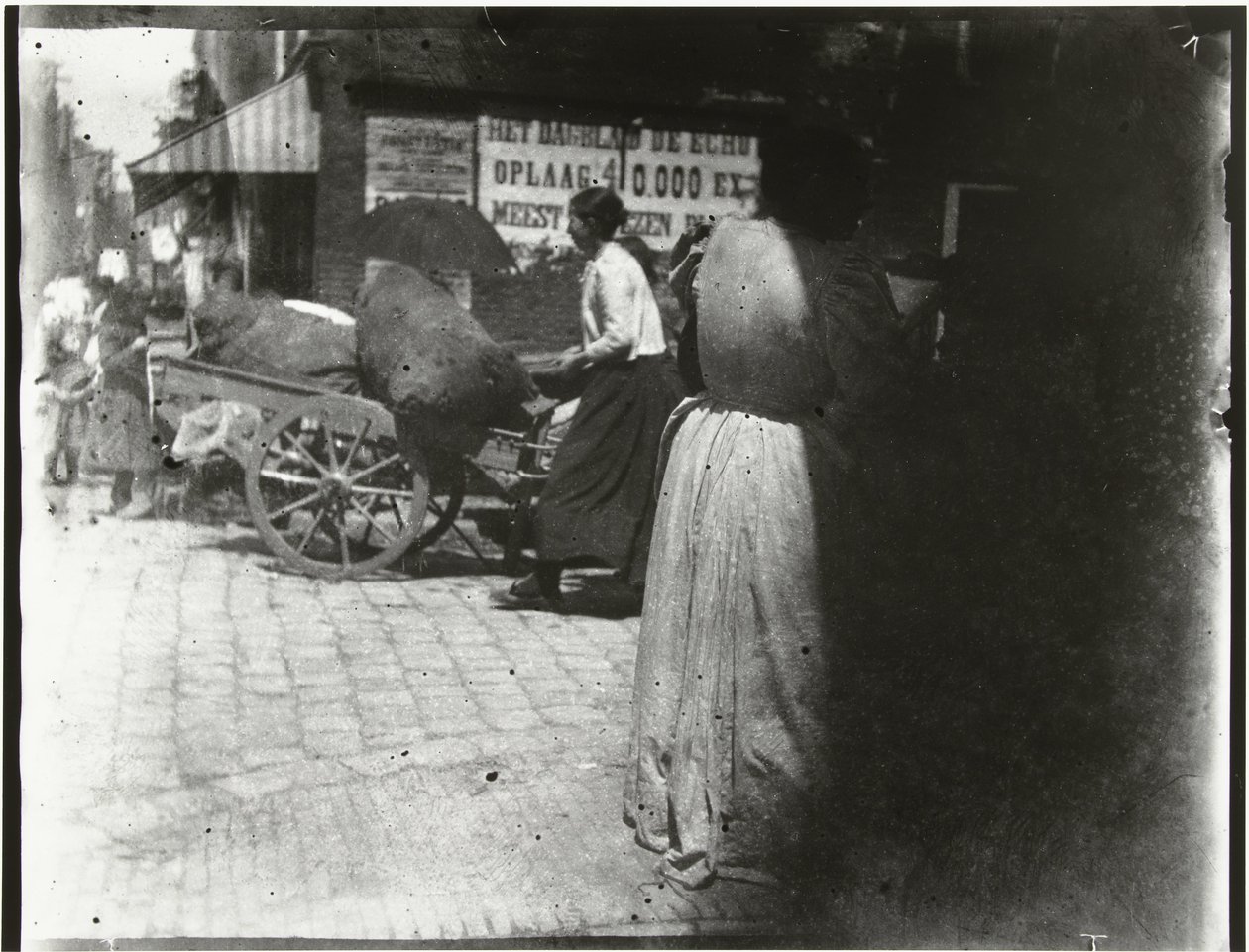 Geschäftigkeit in der Houtkopersdwarsstraat und der Jodenbreestraat in Amsterdam von George Hendrik Breitner